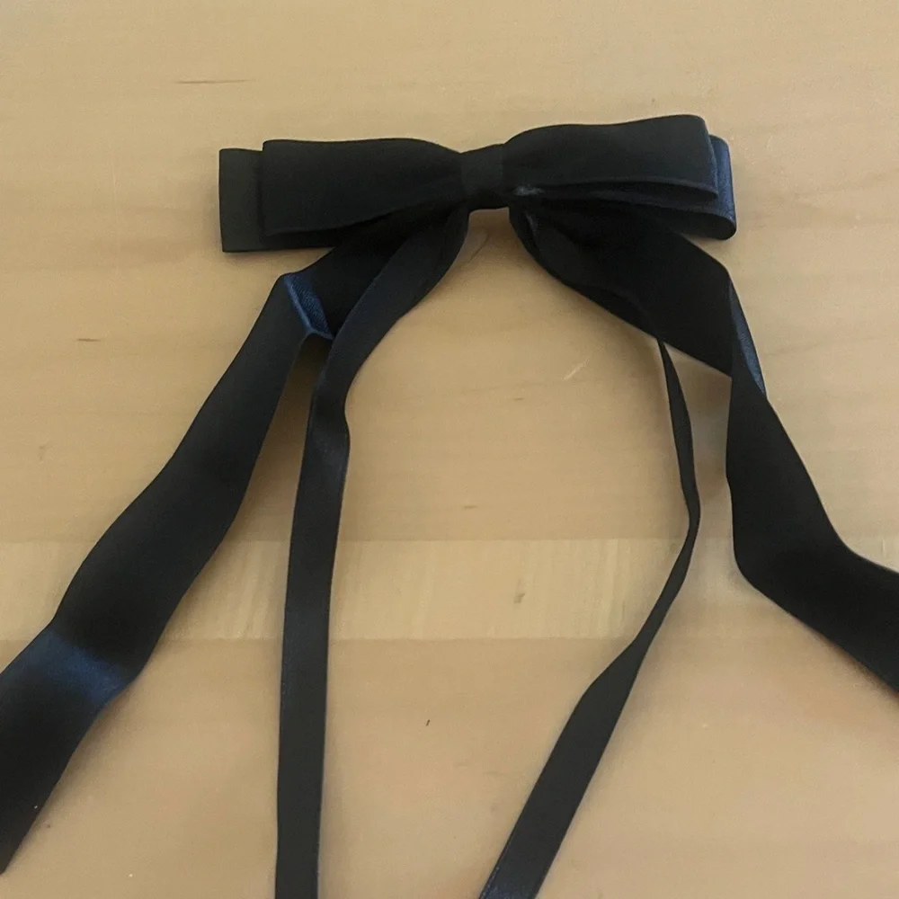 Elegant Black & White Hair Bows